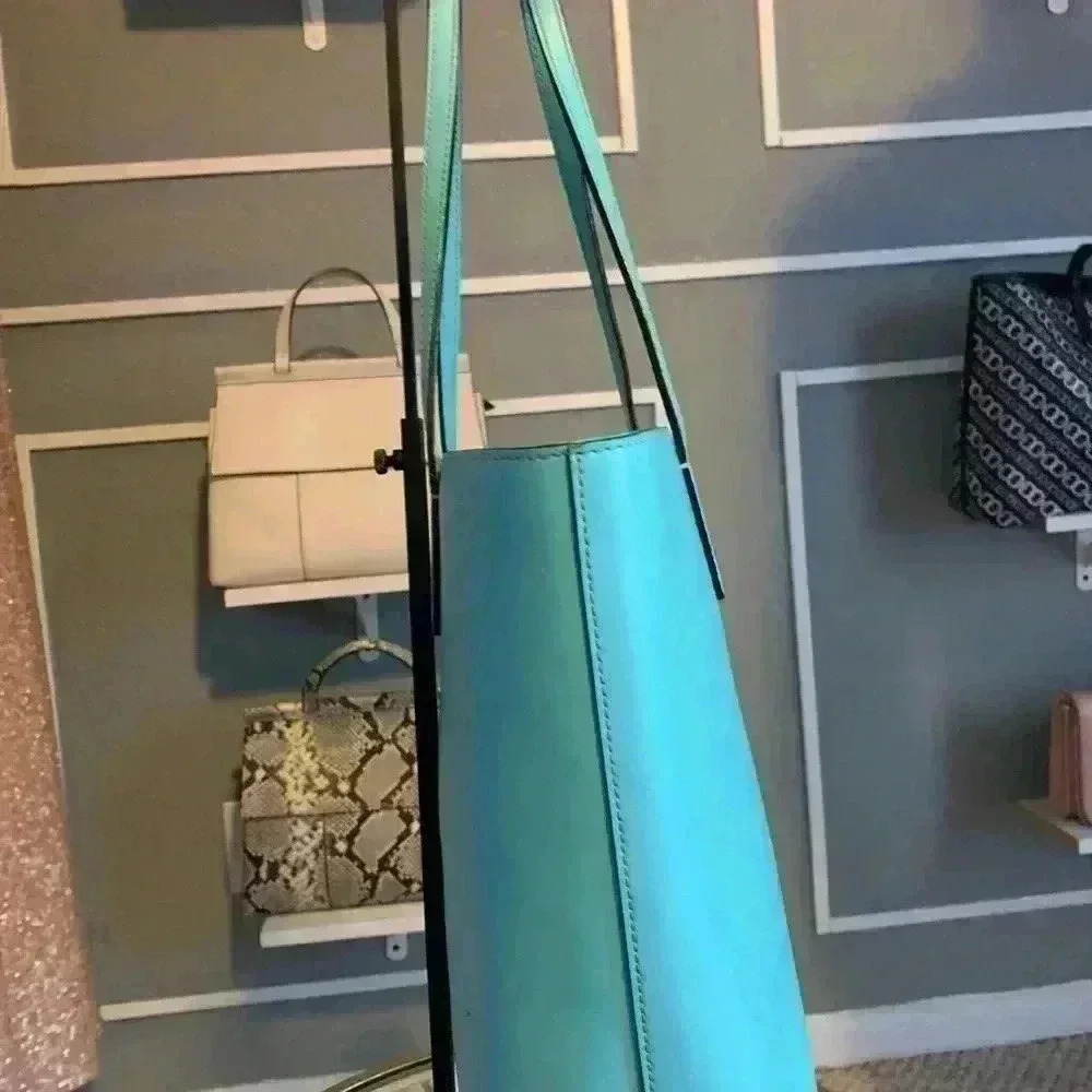 Kate Spade New York Tote Handbag Aqua Color. - Picture 7 of 16